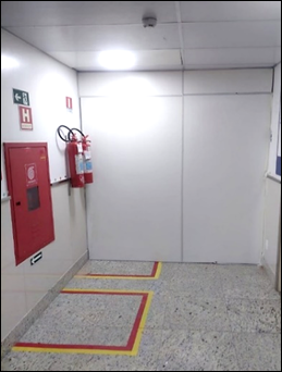 Uma imagem contendo no interior, teto, piso, edifício

Descrição gerada automaticamente